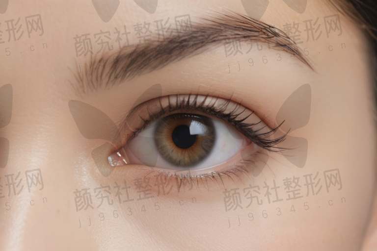 扬州地区眼科医院飞秒激光近视眼治价格表：个性化激光半飞秒价格12604元起
