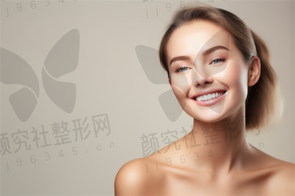 郑州乡南整形美容医院双眼皮手术原价5000元起，现在优惠仅需3500元起，助您轻松打造迷人双眼，多少钱都值得！