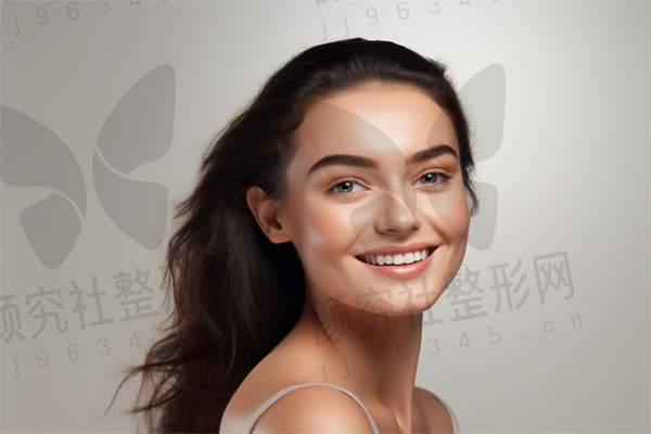 宜昌熙蒙医疗美容门诊部自体脂肪丰鼻基底现价6800元起，原价9800元起，限时优惠，机会不可错过！